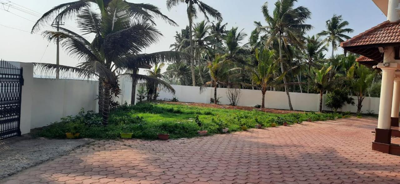 Poovar Sea View Rooms And Boating Family & Couple Only Exterior foto